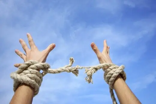 قهرمان تیم ملی، جوان اعدامی را پای چوبه دار نجات داد