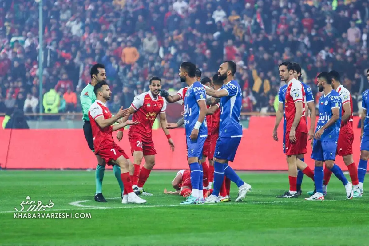اخطار جدید کنفدراسیون فوتبال آسیا به استقلال و پرسپولیس؛ جریمه ۳۵۰ هزار دلاری در راه است؟
