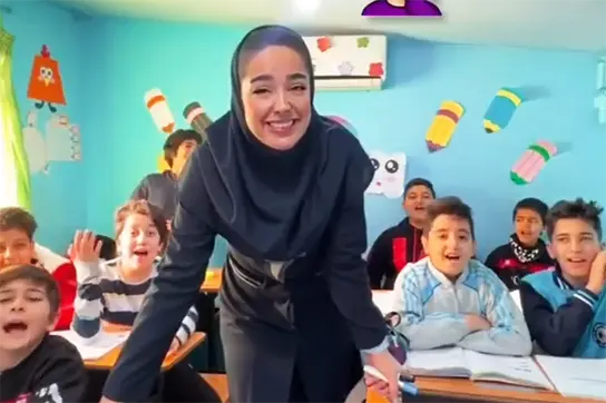 معلم قائمشهری به کلاس درس برگشت + عکس
