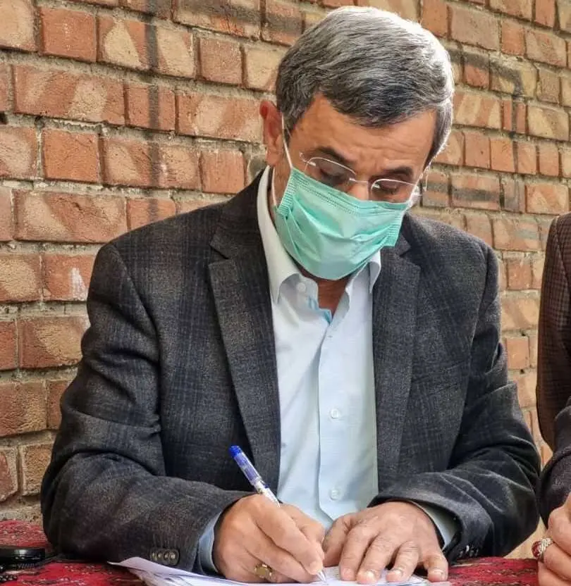 نامه احمدی نژاد به رئیس جمهور اوکراین