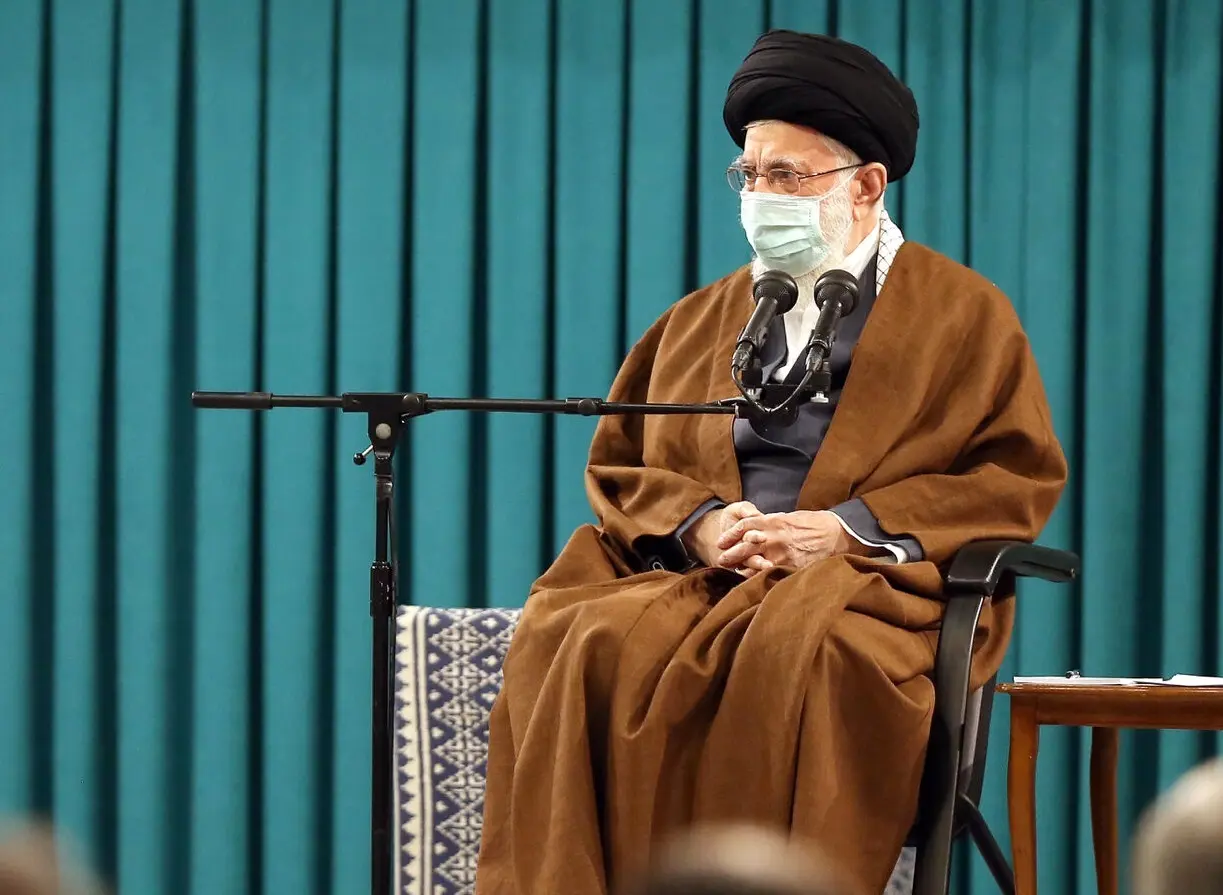 رهبر انقلاب مجوز مذاکره با آمریکا را صادر کرده‌اند؟
