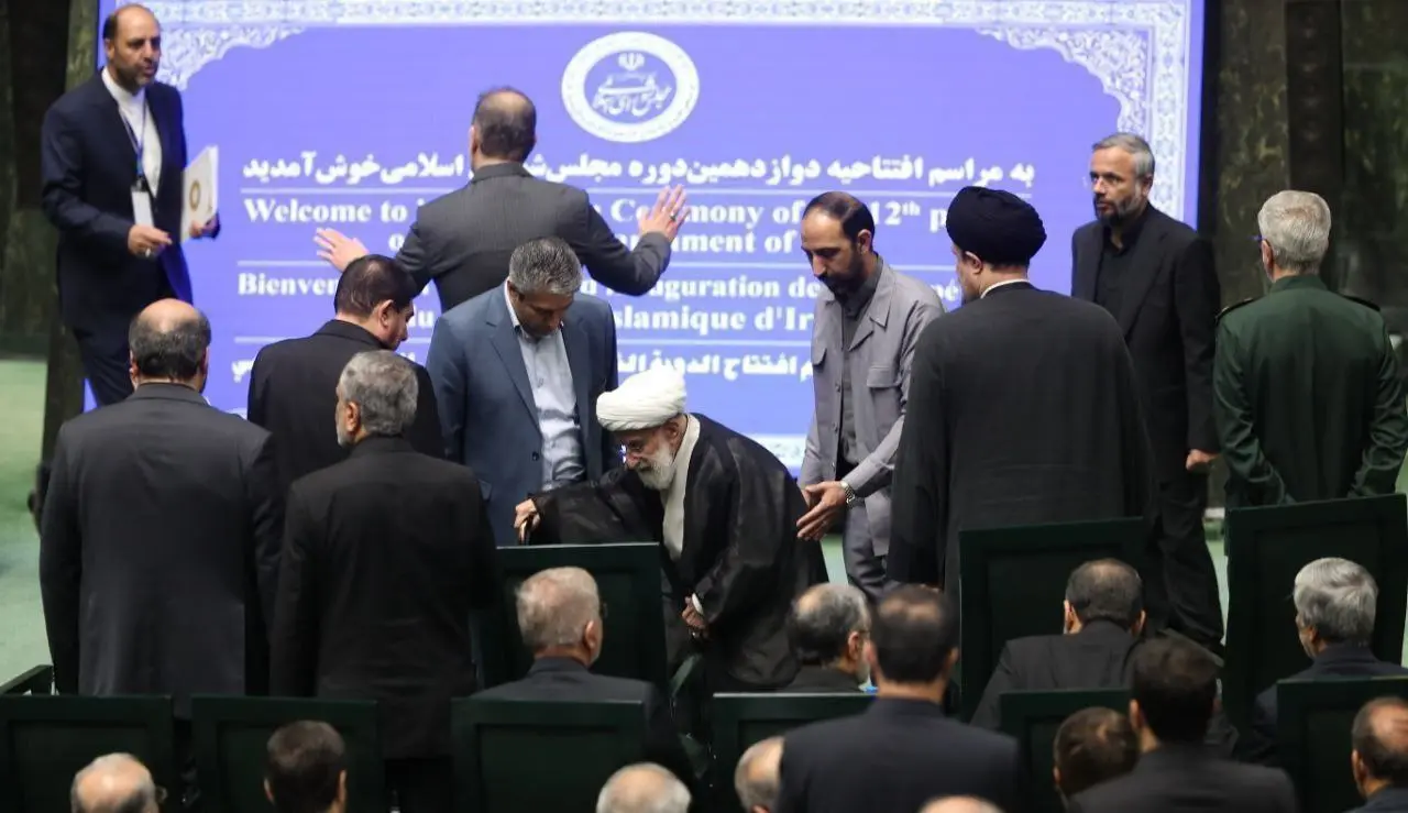 چهره جدی احمد جنتی در مراسم افتتاحیه مجلس دوازدهم + فیلم

