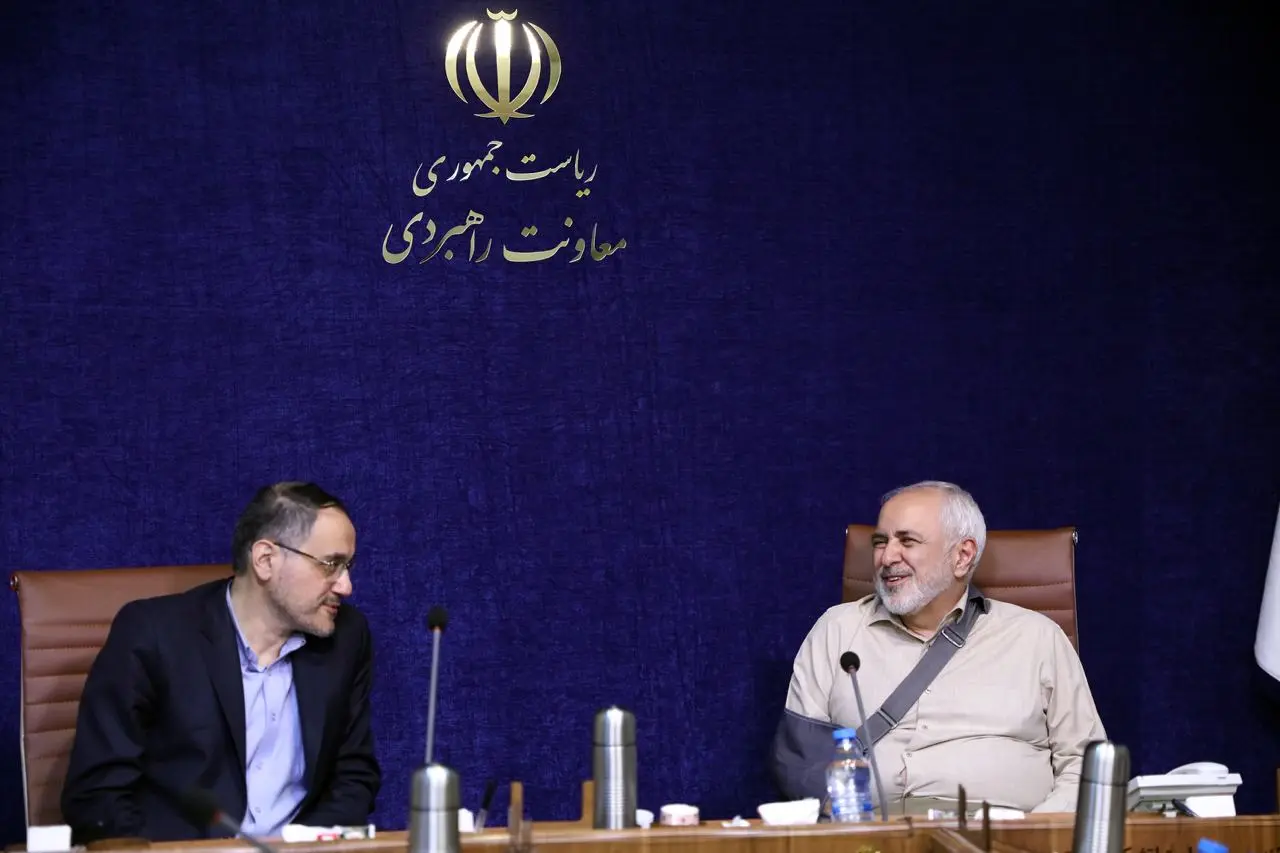 ظریف دچار آسیب شد

