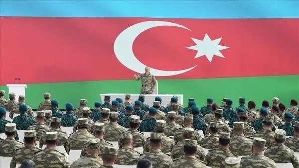 الهام علی اف: جمهوری آذربایجان آماده جنگ شود