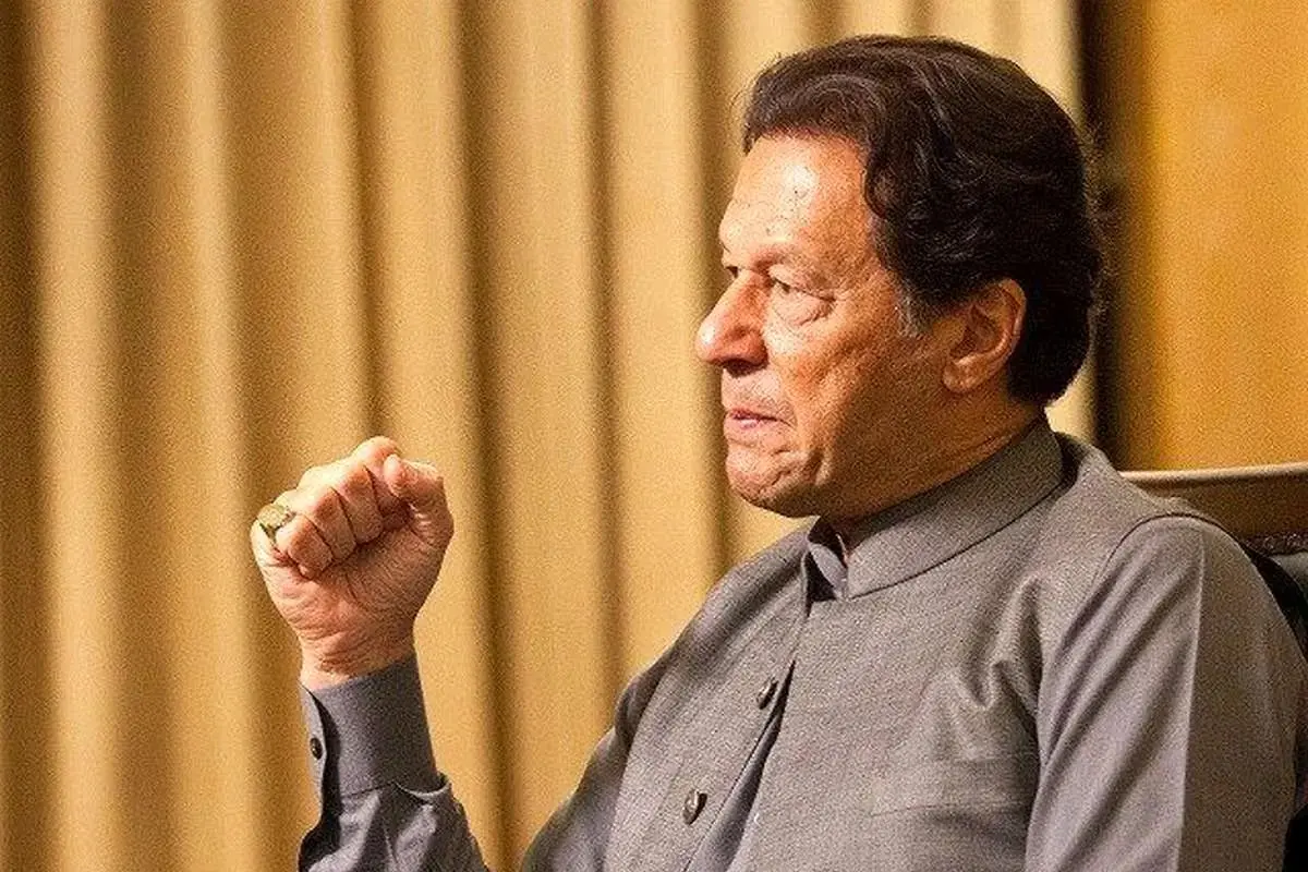 عمران خان از زندان آزاد شد