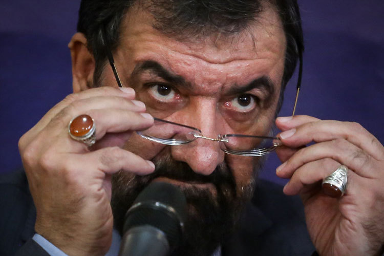 واکنش تلویحی محسن رضایی به اظهارات جلیلی: باید مراقب نفوذی‌ها باشیم
