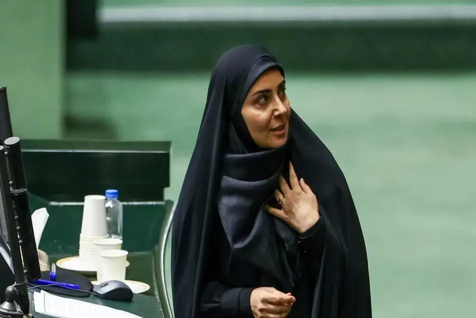 فرزانه صادق، وزیر راه و شهرسازی استعفا داد؟

