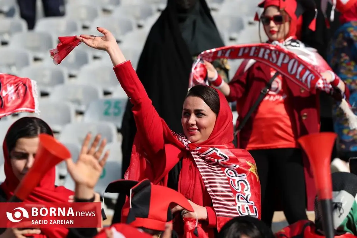 گل محمدی و پیروانی با بانوان پرسپولیسی عکس یادگاری گرفتند+عکس