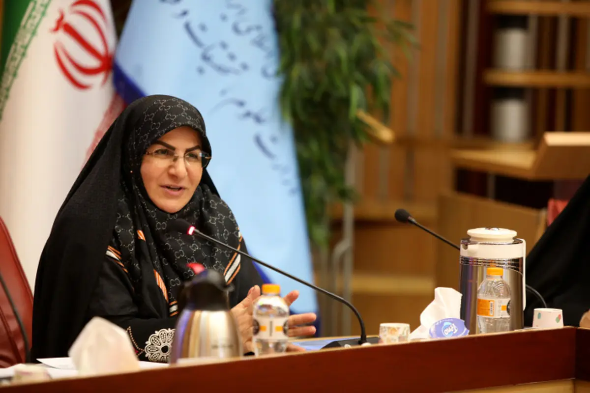 فقط ۳ خانم در کشور رئیس دانشگاه هستند! / مسیر ارتقای زنان مسدود است