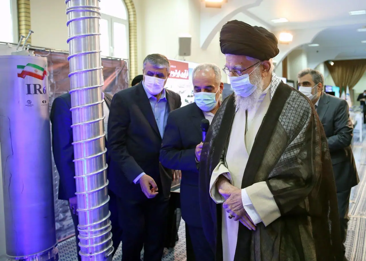رهبر انقلاب: براساس اسلام طرف سلاح نمی‌رویم وگرنه نمی‌توانستند جلویش را بگیرند
