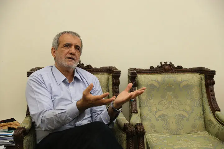 اعتماد  خبر داد: فرمان تخریب مسعود پزشکیان  صادر شد