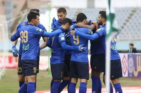 دو امتیاز استقلال در اراک جا ماند