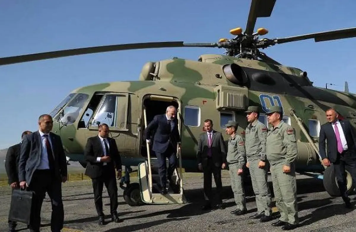 
بالگرد پاشینیان مجبور به فرود اضطراری شد