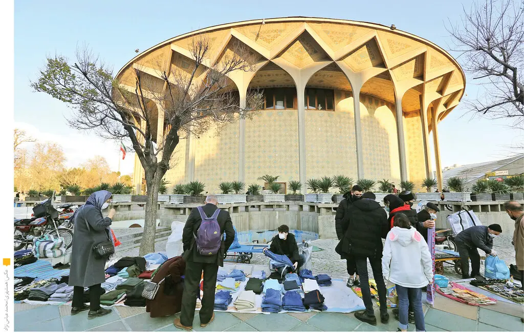 تاخیر در  ساماندهی تئاتر شهر جایز نیست