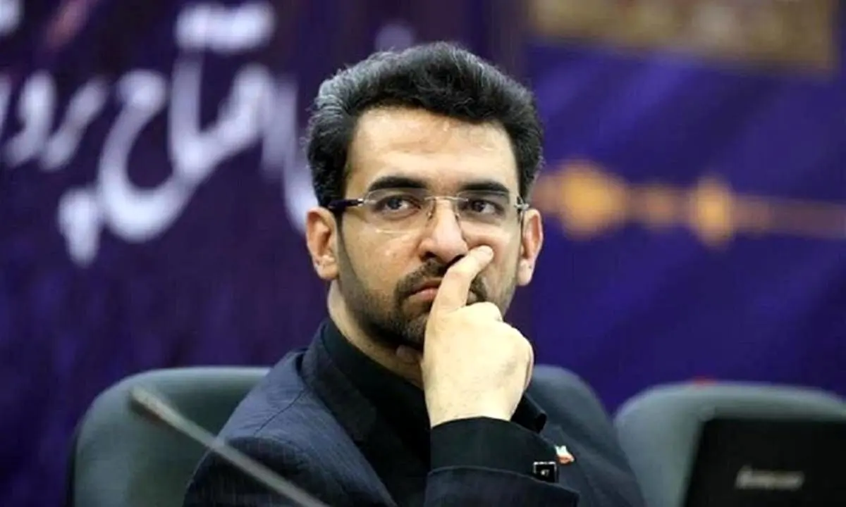 آذری جهرمی: آقای جلیلی اگر اعجاز موسایی داری عصایت را زمین بزن