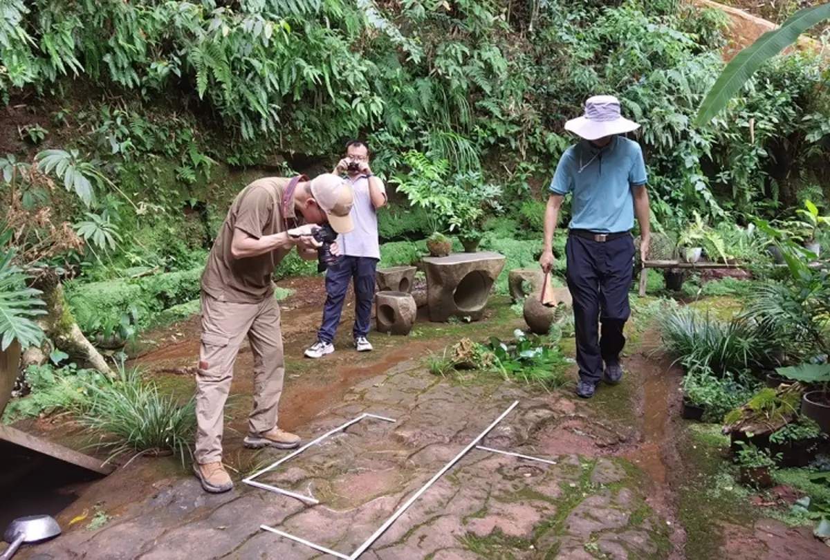 جای‌ پای دایناسور ۱۰۰ میلیون ساله در یک رستوران کشف شد+تصاویر