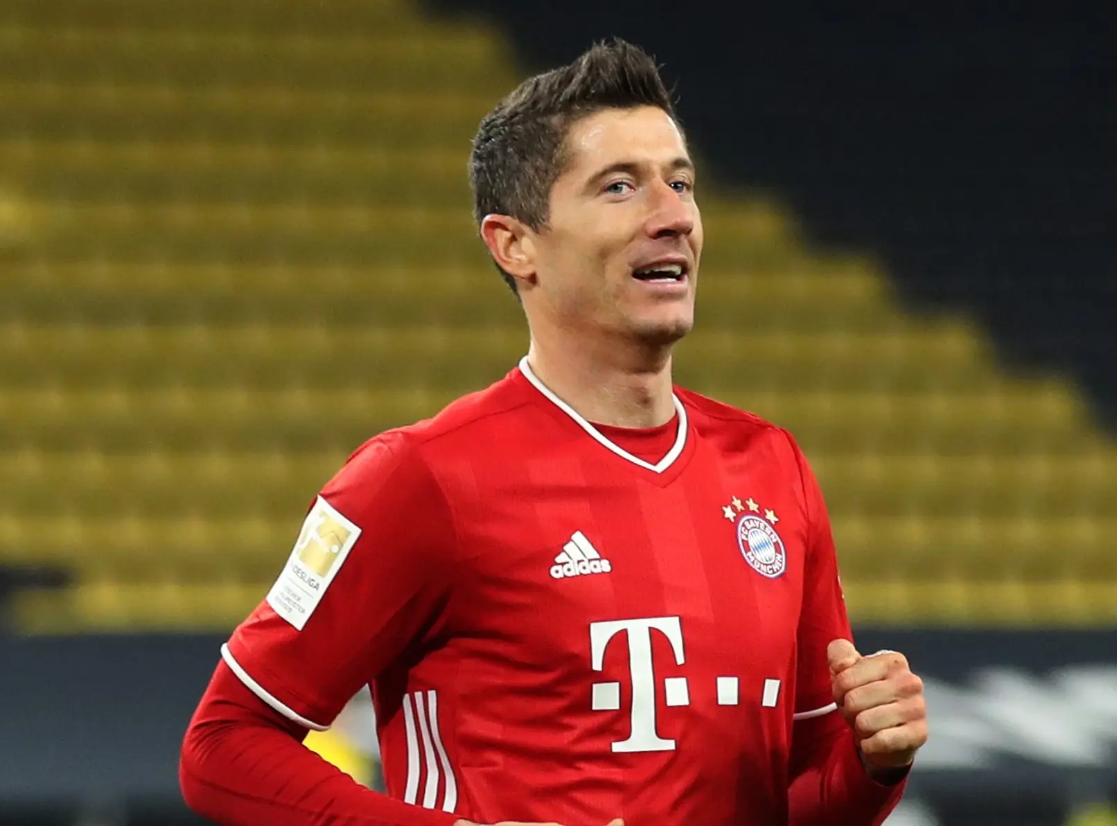 توافق لواندوفسکی با بارسلونا تکذیب شد