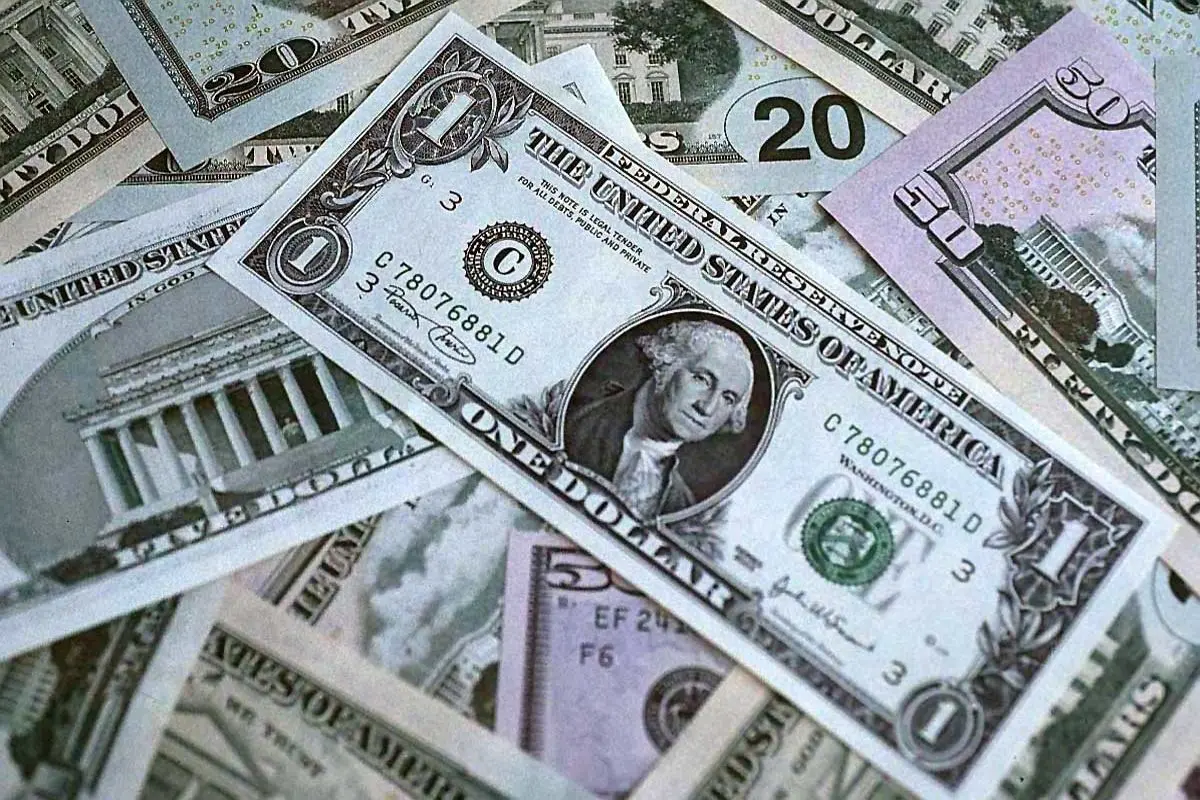 قیمت دلار امروز دوشنبه ۱۶ تیر ۱۴۰۴ + جدول