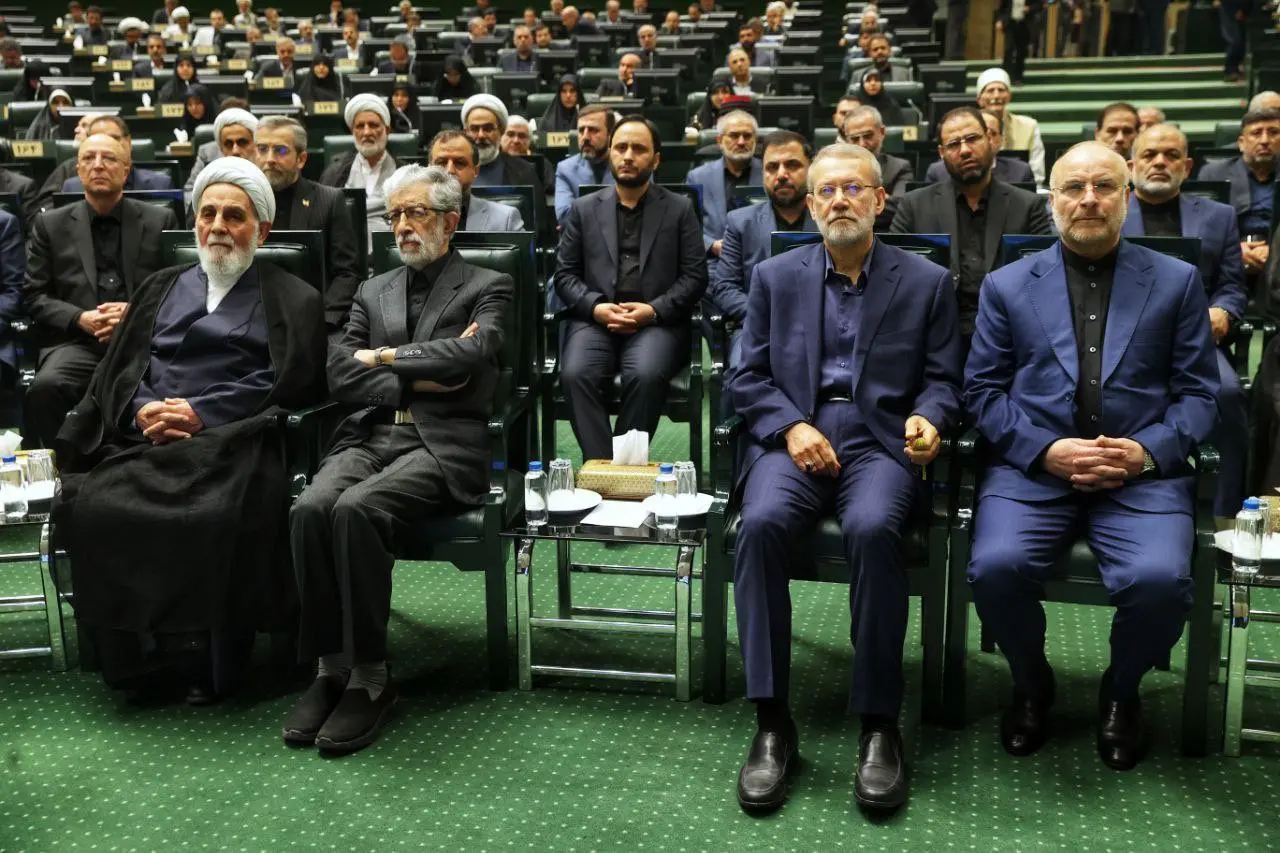 حضور روسای ادوار مجلس در آغاز بکار مجلس‌ دوازدهم ،جای خالی روسای جمهور +عکس
