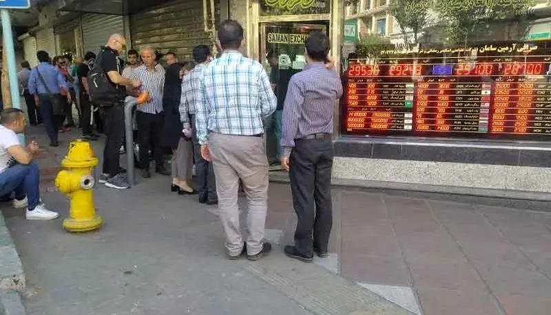 واگنرها دلار را در تهران گران کردند 