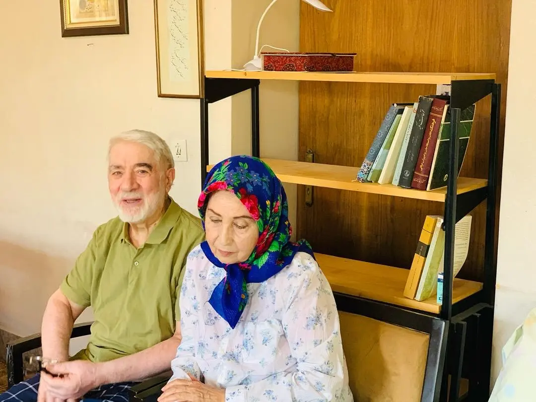 تصویری تازه از میرحسین موسوی و زهرا رهنورد منتشر شد
