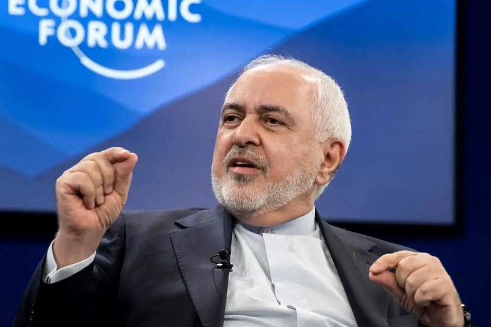 ۱۶ هزار امضا برای بازداشت محمدجواد ظریف! + عکس​

