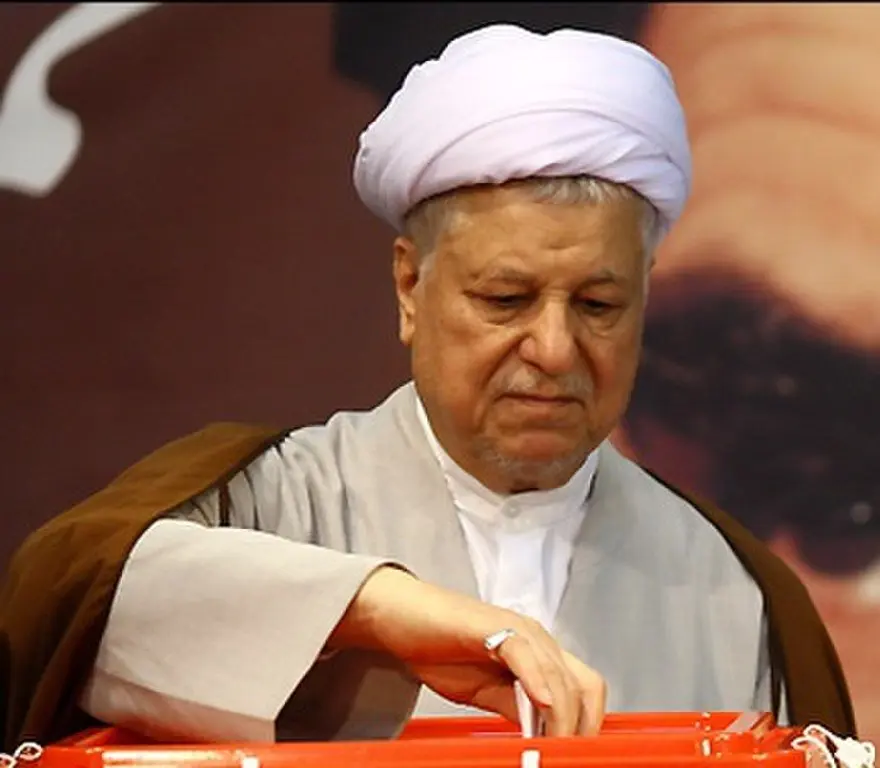 
هاشمی رفسنجانی در استخر نهاد ریاست جمهوری فوت کرد نه استخر فرح