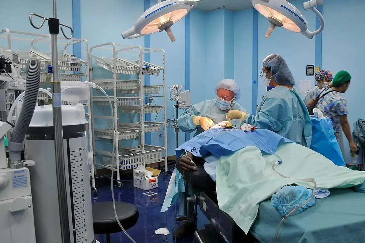 اجازه به پزشکان عمومی برای جراحی زیبایی!