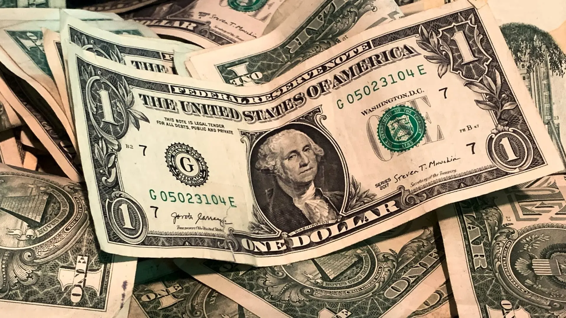 قیمت دلار خواب رفت؛ قیپت دلار امروز جمعه ۲۶ اردیبهشت ۱۴۰۴+پیش بینی مهم