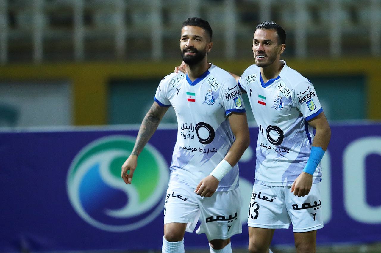 مدافعان استقلال ماندنی شدند