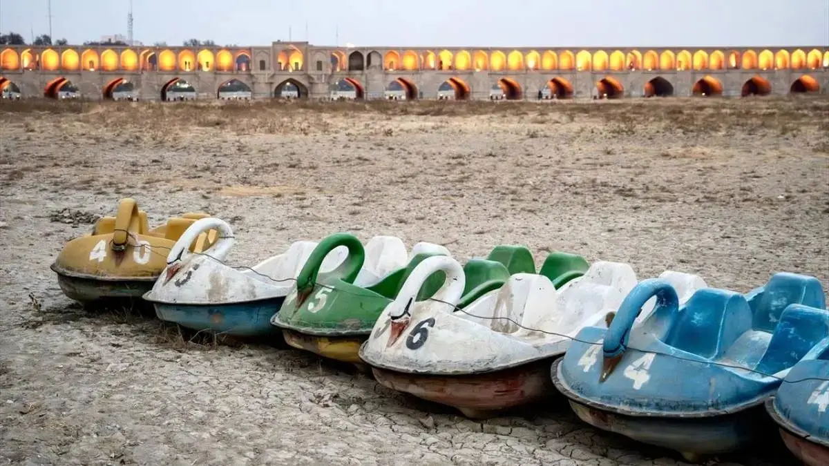 سی و سه پل اصفهان 