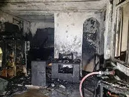 انفجار در ساختمان مسکونی و نجات ١٩ تن

