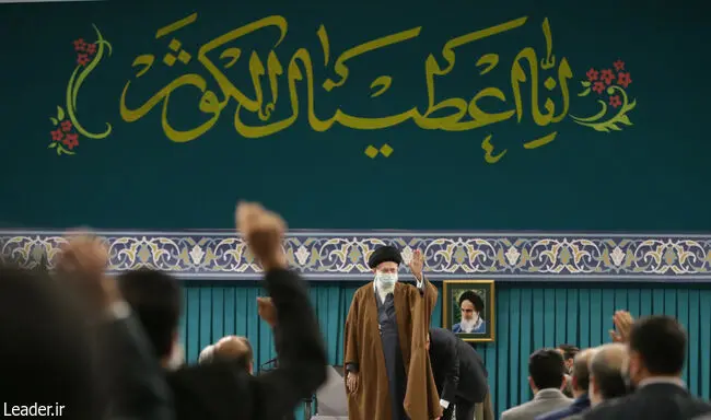 رهبر انقلاب : مداحی، موسیقیِ پاپ نیست.