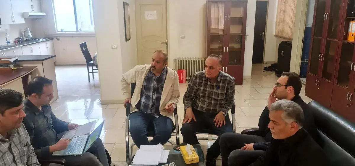 جلسه ویژه نمایندگان کارگری قبل از جلسه شورایعالی کاری برای تعیین دستمزد + عکس