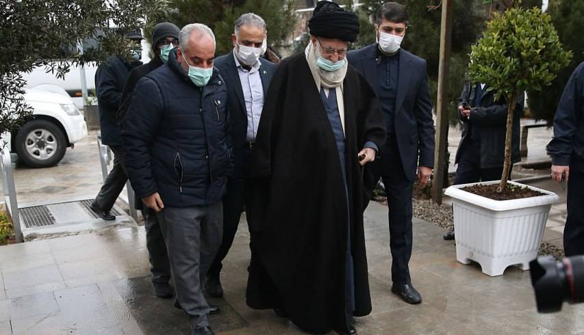 حضور رهبر انقلاب بر سر مزار دو تن از شهدای هواپیمای اوکراینی + اسامی
