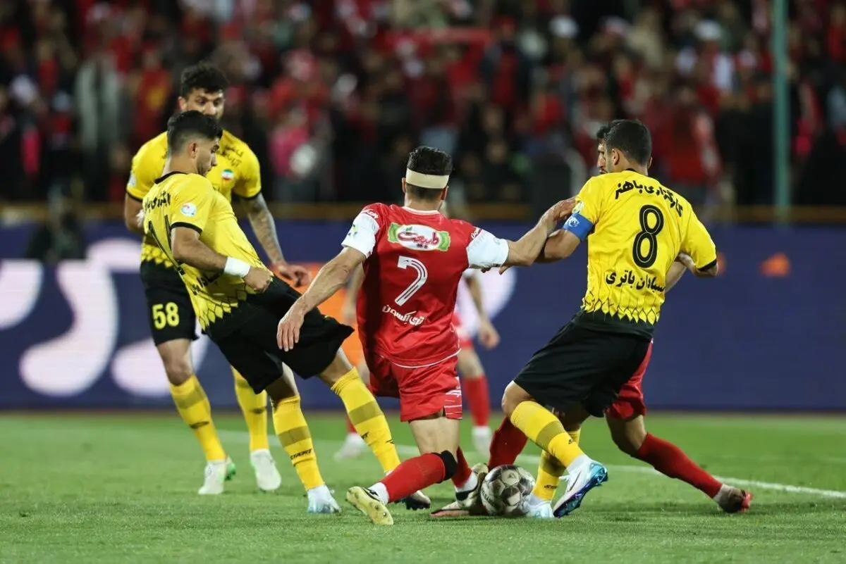 پنجمین ضربه سپاهان به پرسپولیس در این فصل!