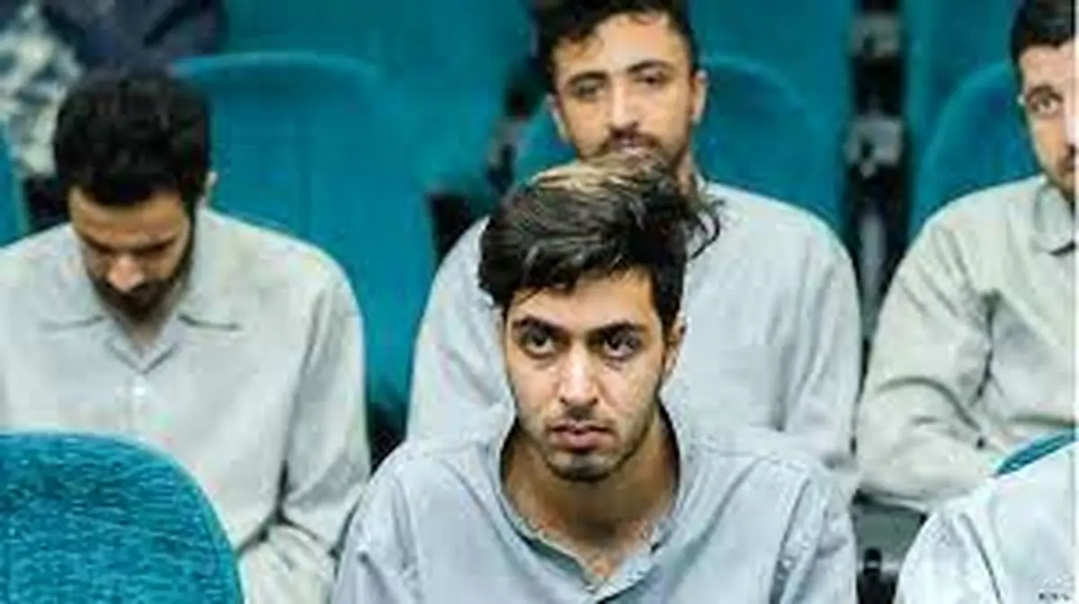 پدر محمدمهدی کرمی: توروخدا به پسر من حبس ابد بدهید، اما اعدام نکنید | هر لحظه ممکن است بچه‌ام اعدام شود