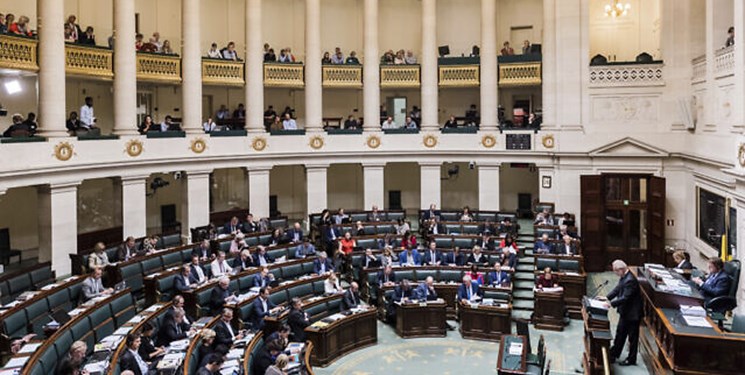 انتقال دیپلمات ایرانی موقتا ممنوع شد