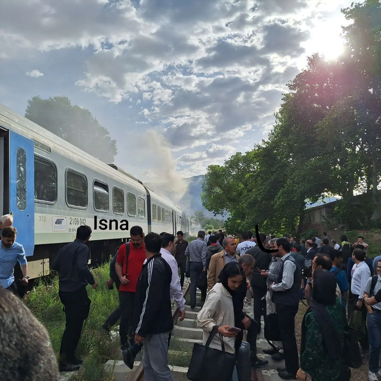 قطار هشتگرد به تهران آتش گرفت+تصویر  و جزئیات