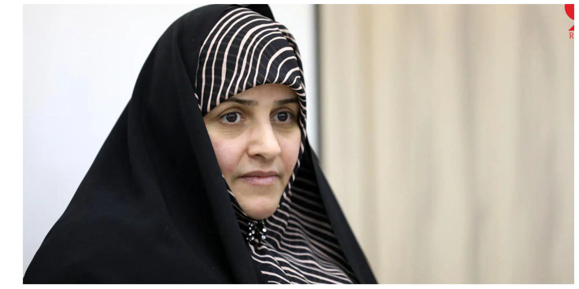 نظر رهبر انقلاب درباره دفن انگشتر ابراهیم رئیسی همراه با پیکر او
