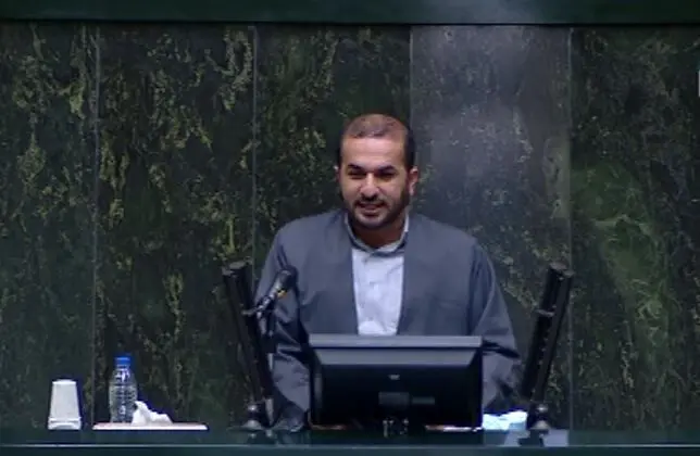 نماینده مجلس: خودروسازان هر روز برای مردم خواب تازه ای می بینند
