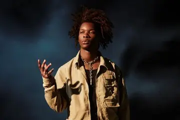 کشف جسد یک زن در ماشین خواننده معروف