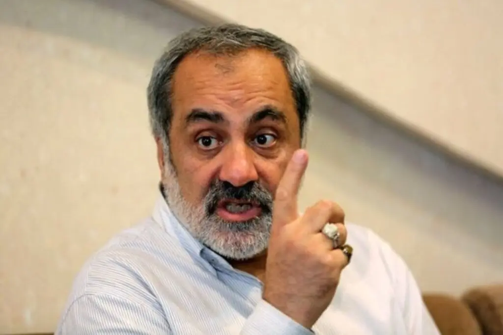 این چهره از اصول‌گرایان جدا شد