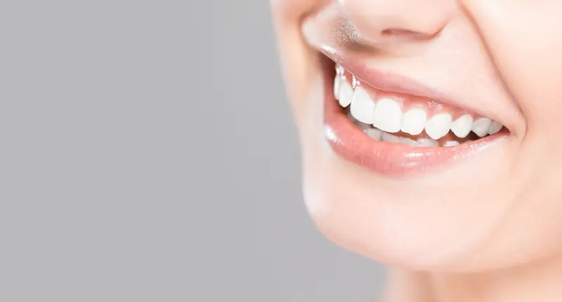 دندان‌های سفید می‌خواهید؟ این عادت‌ها را ترک کنید