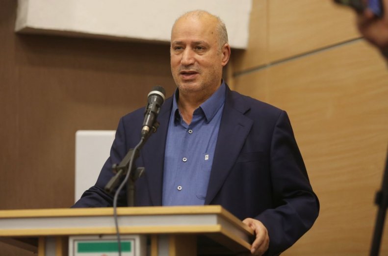 امیر قلعه نویی سرمربی تیم ملی میماند