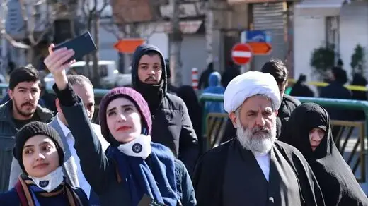 طائب: باید روشن شود، مردم طرفدار حجاب هستند یا بی حجابی