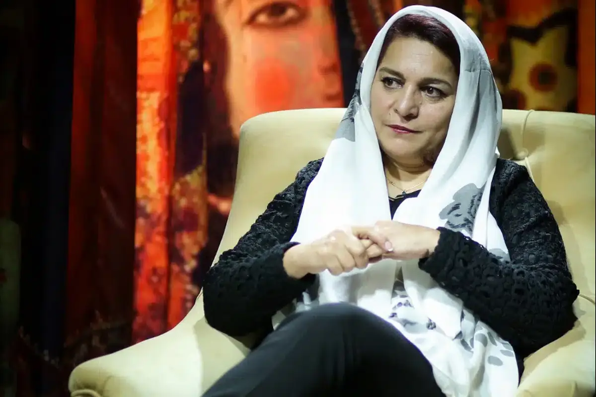 ماجرای تلخ فوت فرزند تهمینه میلانی در پی انتقاد به وزیر و احضار به ارشاد + ویدئو

