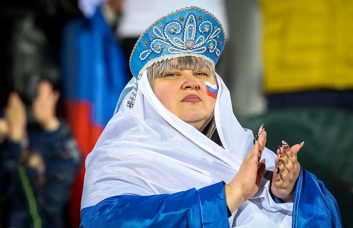 عجیبترین زن روس در ورزشگاه آزادی