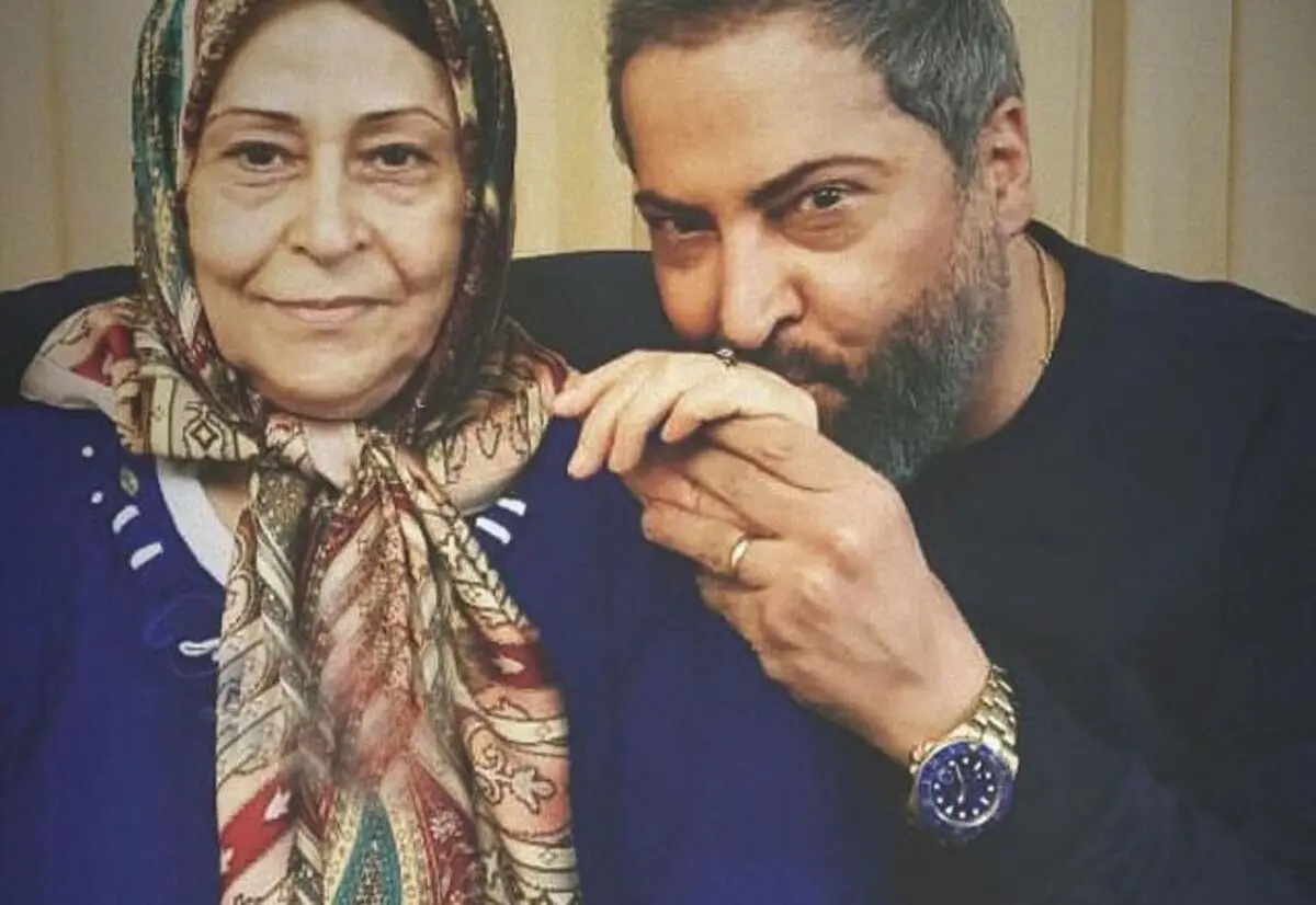بغض مادر مهرداد میناوند هنگام شنیدن صدای پسرش + فیلم