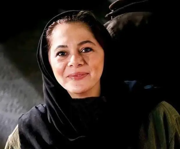 مستانه مهاجر  دچار حمله قلبی شد